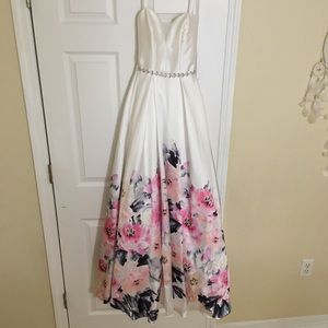 B. Darlin white ball gown with floral sizes 1-4